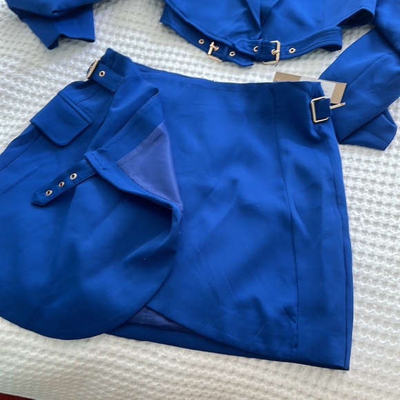 Do + Be Cropped Buckle Blazer Set - Picture 6 of 6